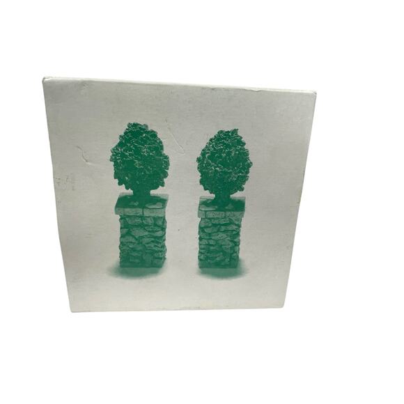 Dept. 56 Village - STONE CORNER POSTS with HOLLY TREE - #52649 - Picture 1 of 4